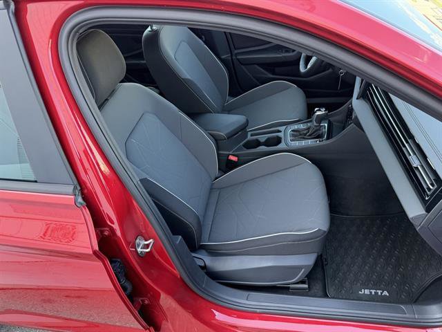 New 2025 Volkswagen Jetta Sport image 19