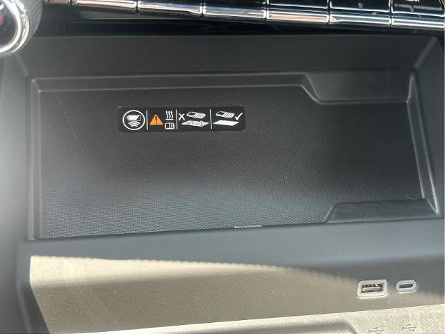 New 2025 Chevrolet Suburban Premier RWD image 37