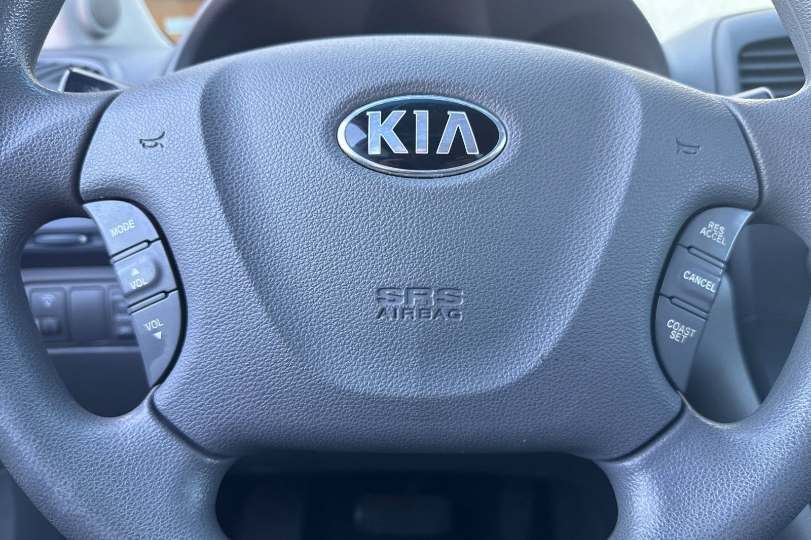 Used 2014 Kia Sedona LX FWD image 23