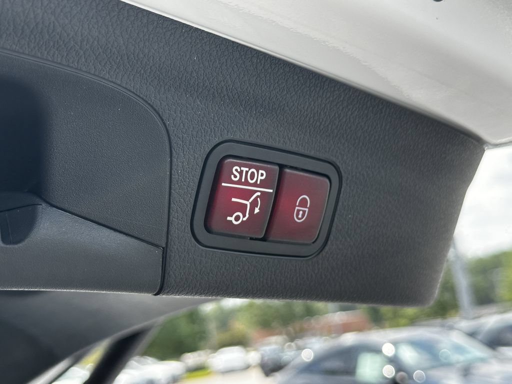 Certified 2025 Mercedes-Benz GLE 450e 4MATIC image 22