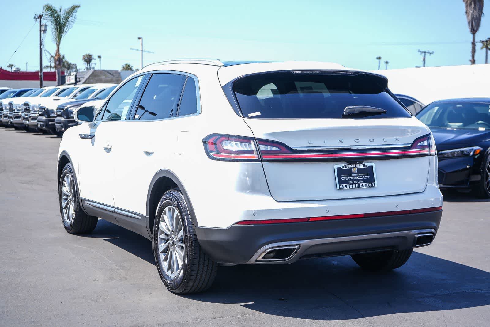 Used 2022 Lincoln Nautilus Reserve w/ Luxury Package FWD image 8