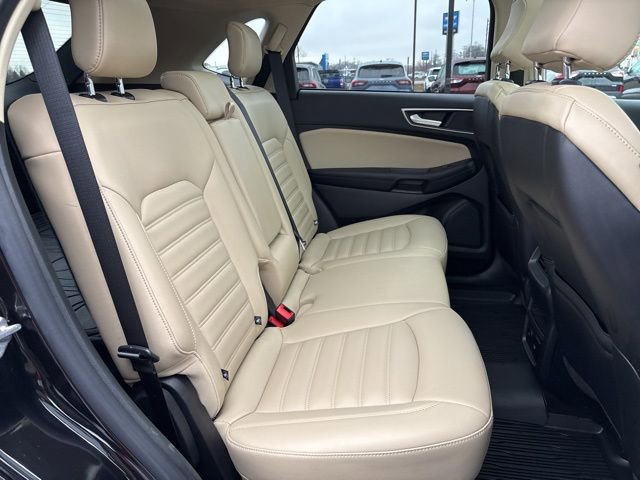 Used 2023 Ford Edge SEL w/ Convenience Package image 14