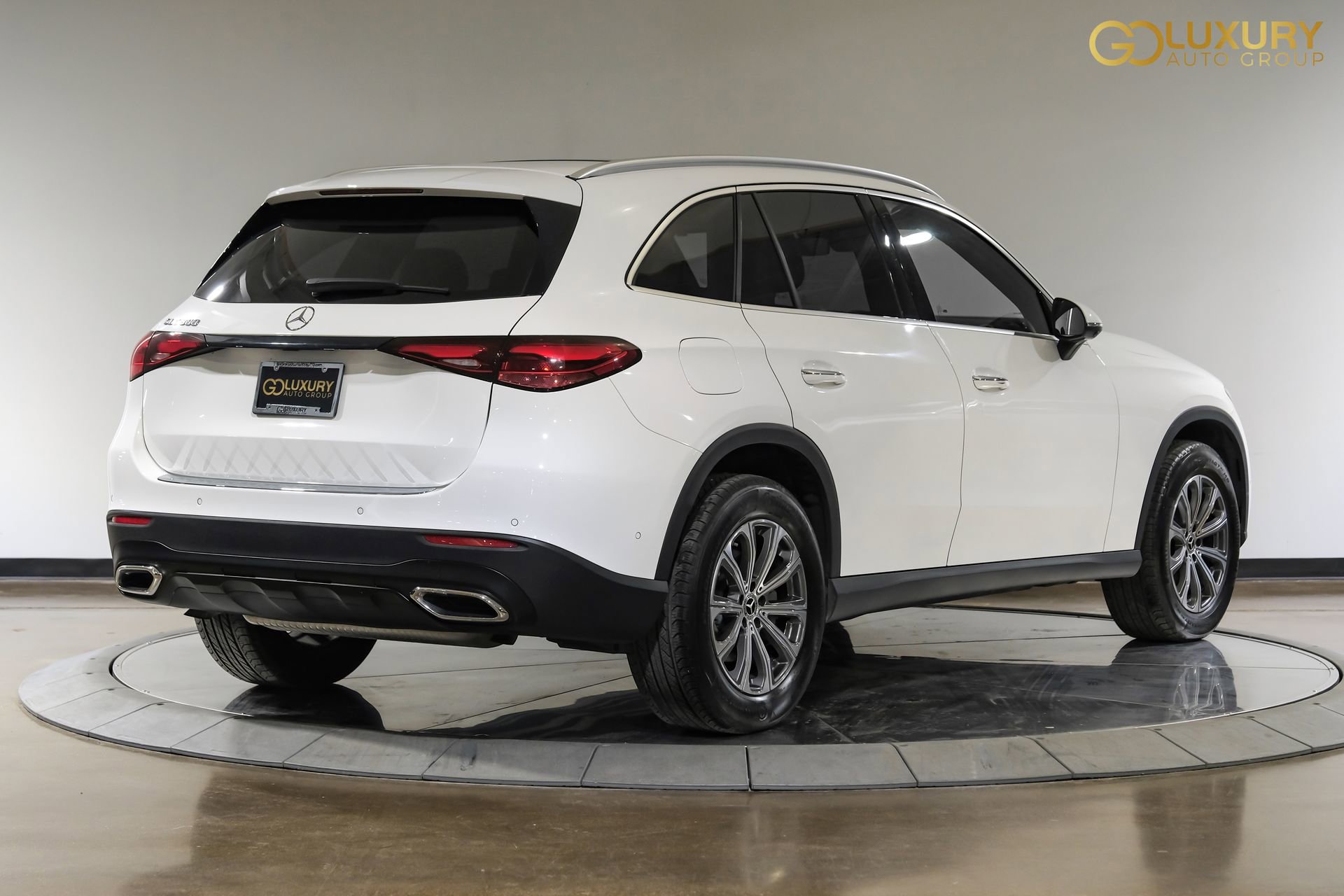 Used 2024 Mercedes-Benz GLC 300 image 8