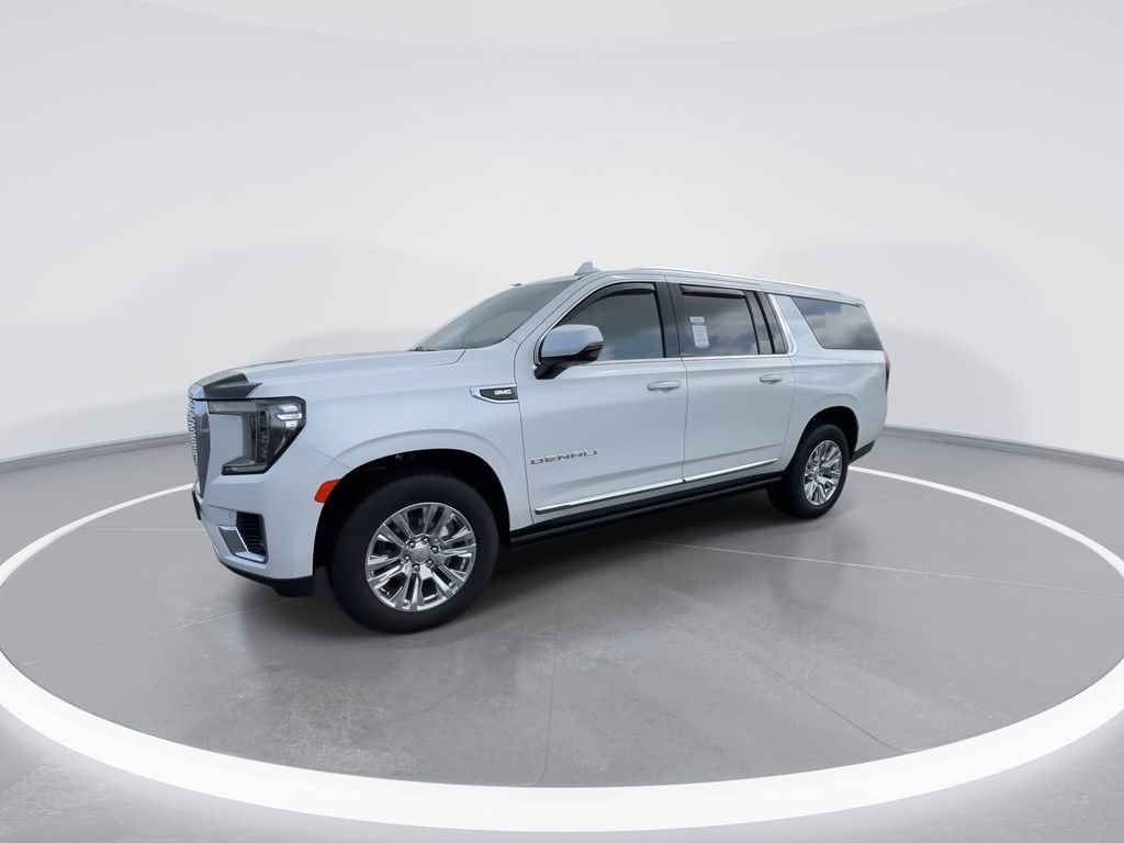 Used 2022 GMC Yukon XL Denali AWD/4WD image 4