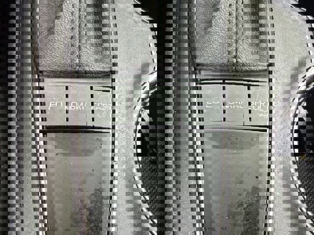 Used 2022 Toyota Camry SE FWD image 19