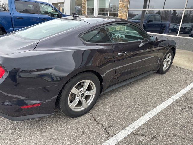 Used 2023 Ford Mustang Coupe image 4
