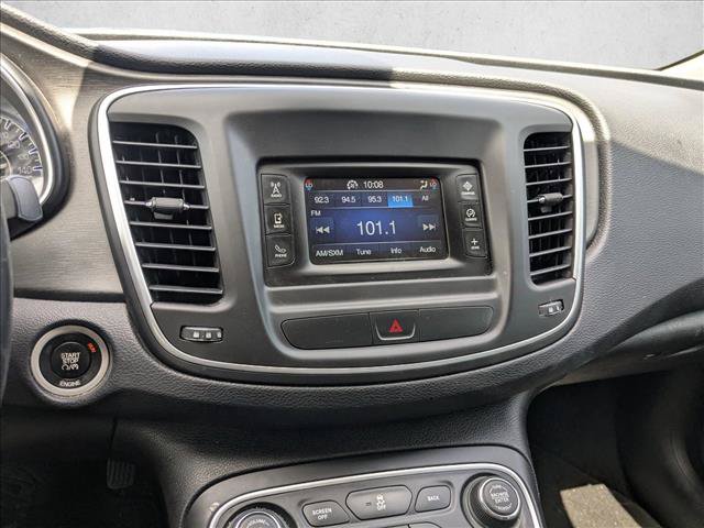 Used 2015 Chrysler 200 Limited w/ Convenience Group FWD image 9