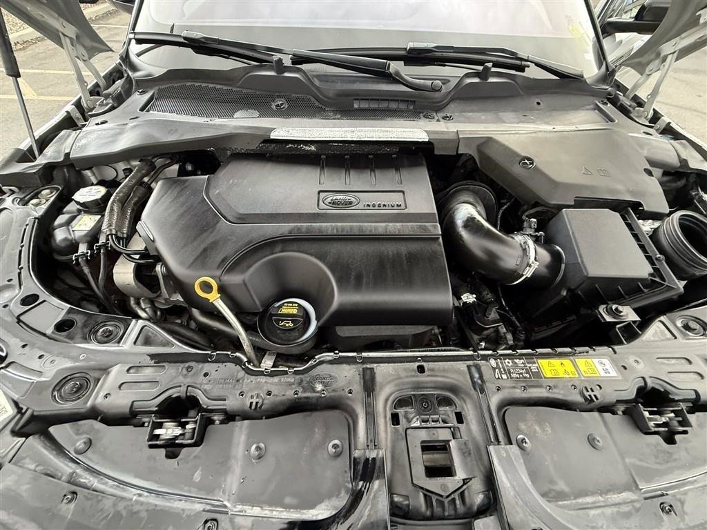 Used 2020 Land Rover Range Rover Evoque R-Dynamic SE image 31