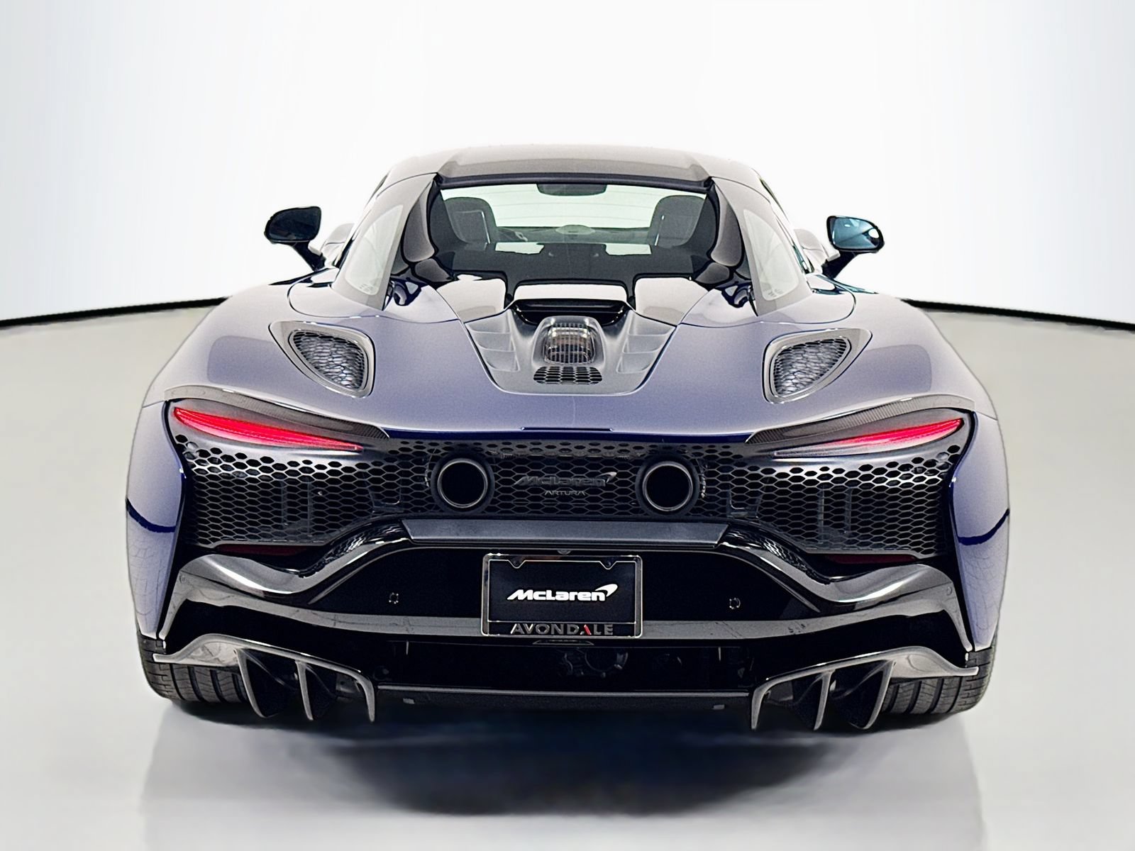 Used 2025 McLaren Artura Spider RWD image 6