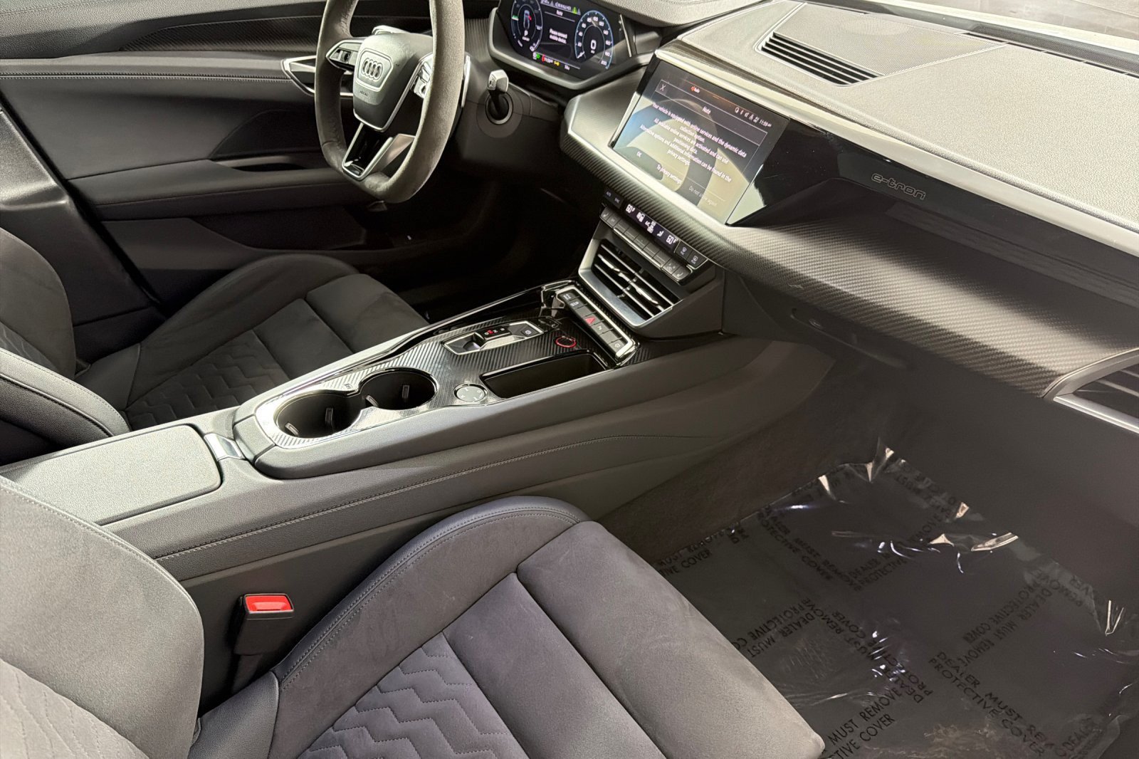 Used 2023 Audi e-tron GT Premium Plus w/ Performance Package AWD/4WD image 14