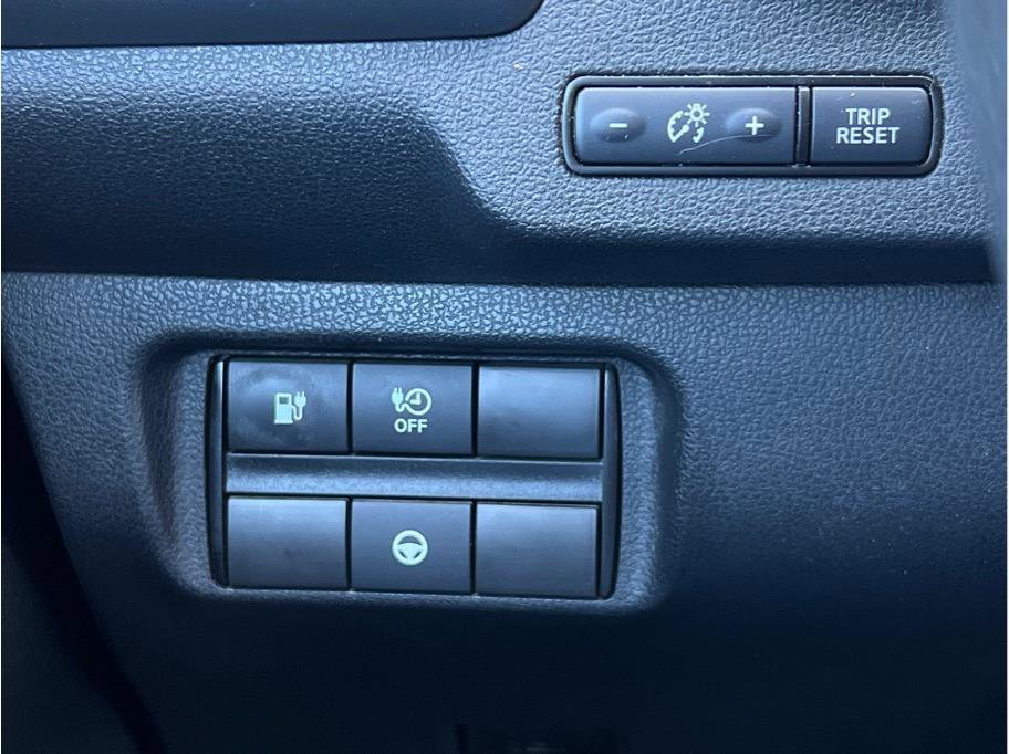 Used 2018 Nissan Leaf SV w/ SV Technology Package image 17