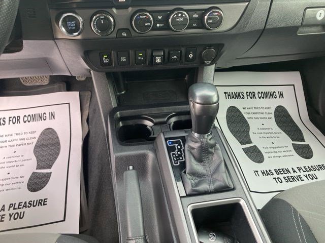 Used 2021 Toyota Tacoma TRD Sport w/ Technology Package image 18