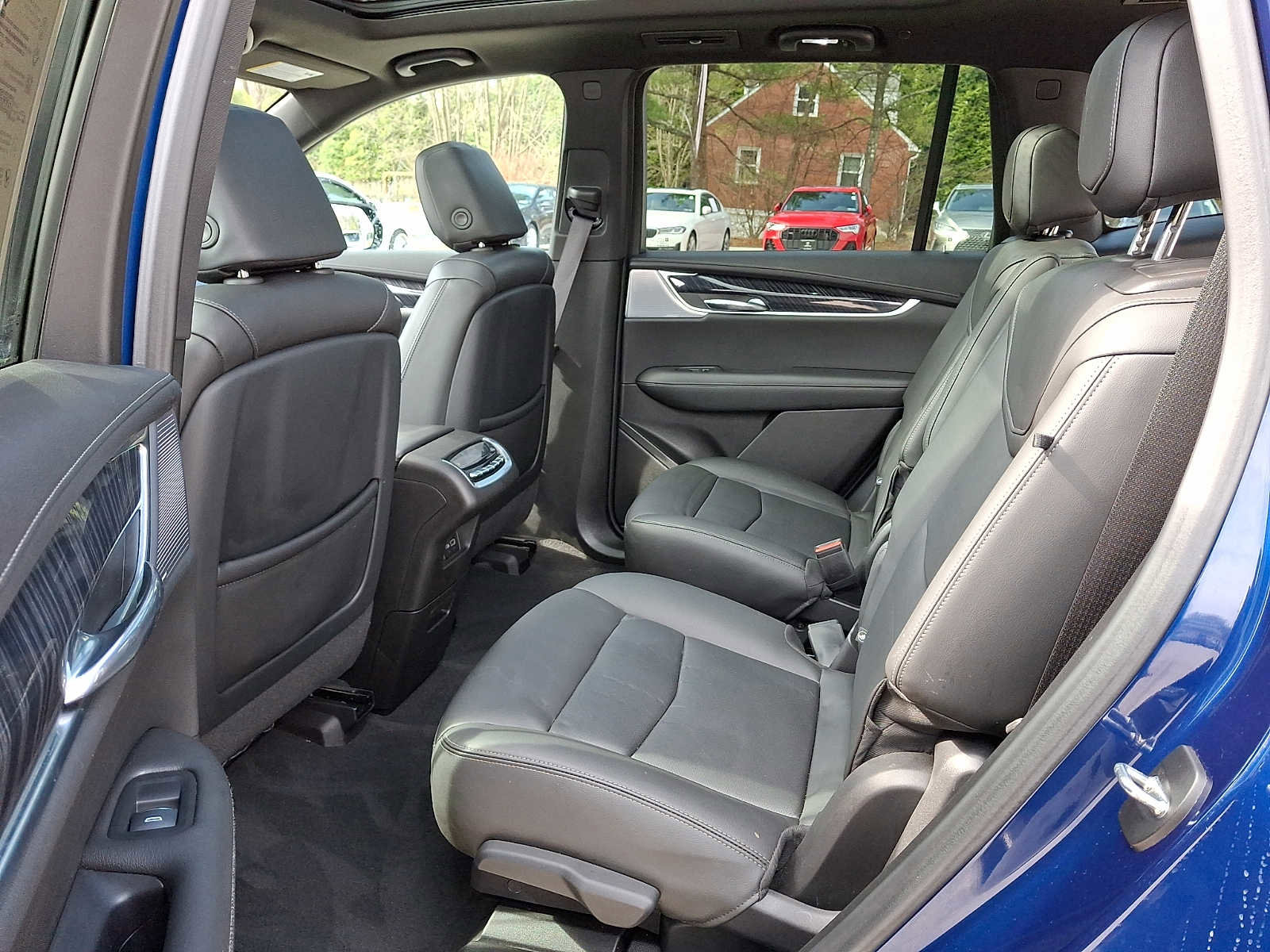 Certified 2023 Cadillac XT6 Premium Luxury image 23