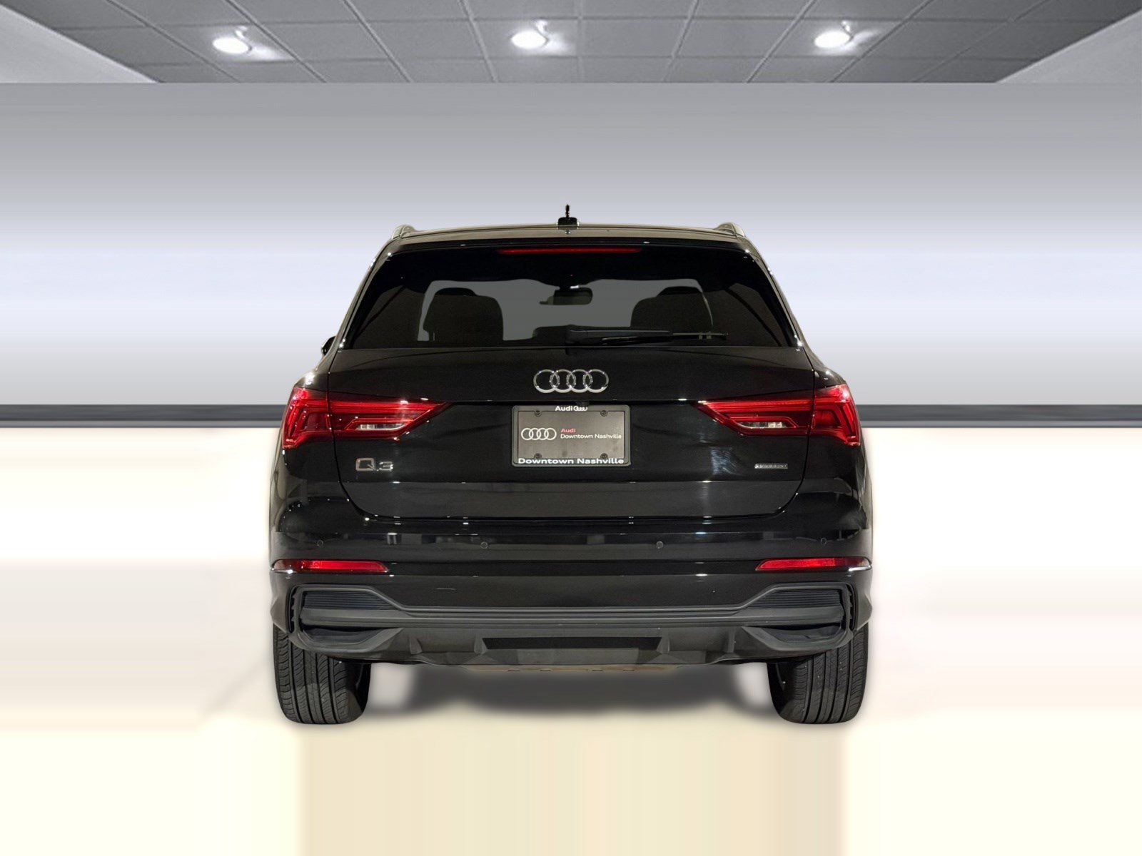 Certified 2025 Audi Q3 2.0T Premium w/ Convenience Package AWD/4WD image 10