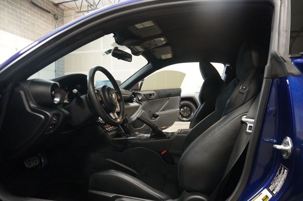 Used 2023 Toyota GR86 Premium RWD image 8