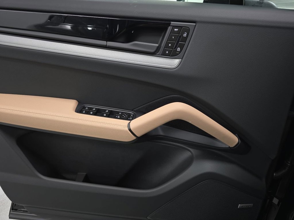 New 2026 Porsche Cayenne AWD/4WD image 22