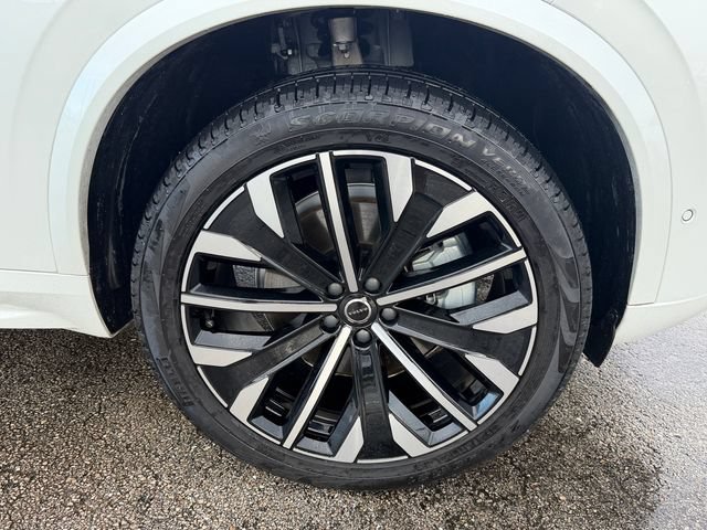 Certified 2026 Volvo XC90 B6 Plus w/ Protection Package Premier AWD/4WD image 23