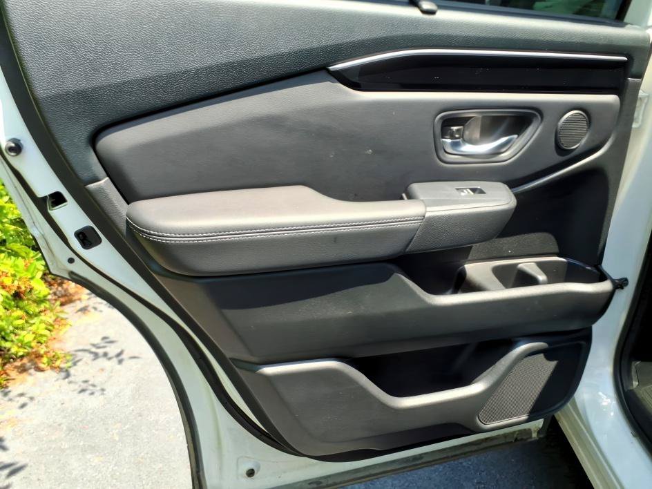 Used 2023 Honda Pilot Touring image 14