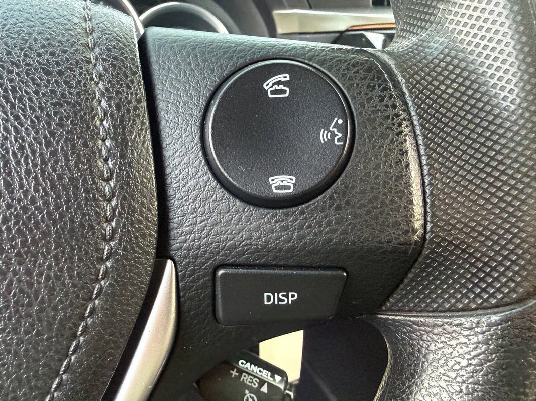 Used 2014 Toyota Corolla LE FWD image 33