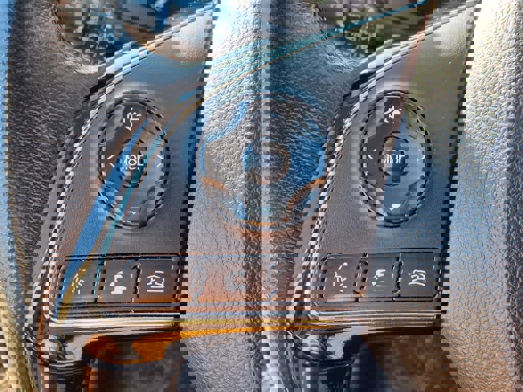 Used 2020 Mitsubishi Outlander SEL image 20