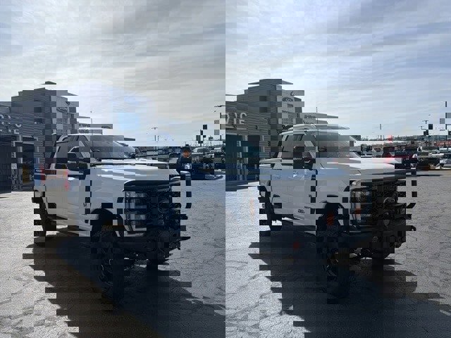 New 2026 Ford F250 Lariat w/ Black Appearance Package image 1