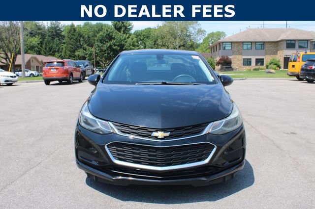 Used 2016 Chevrolet Cruze LT FWD image 3