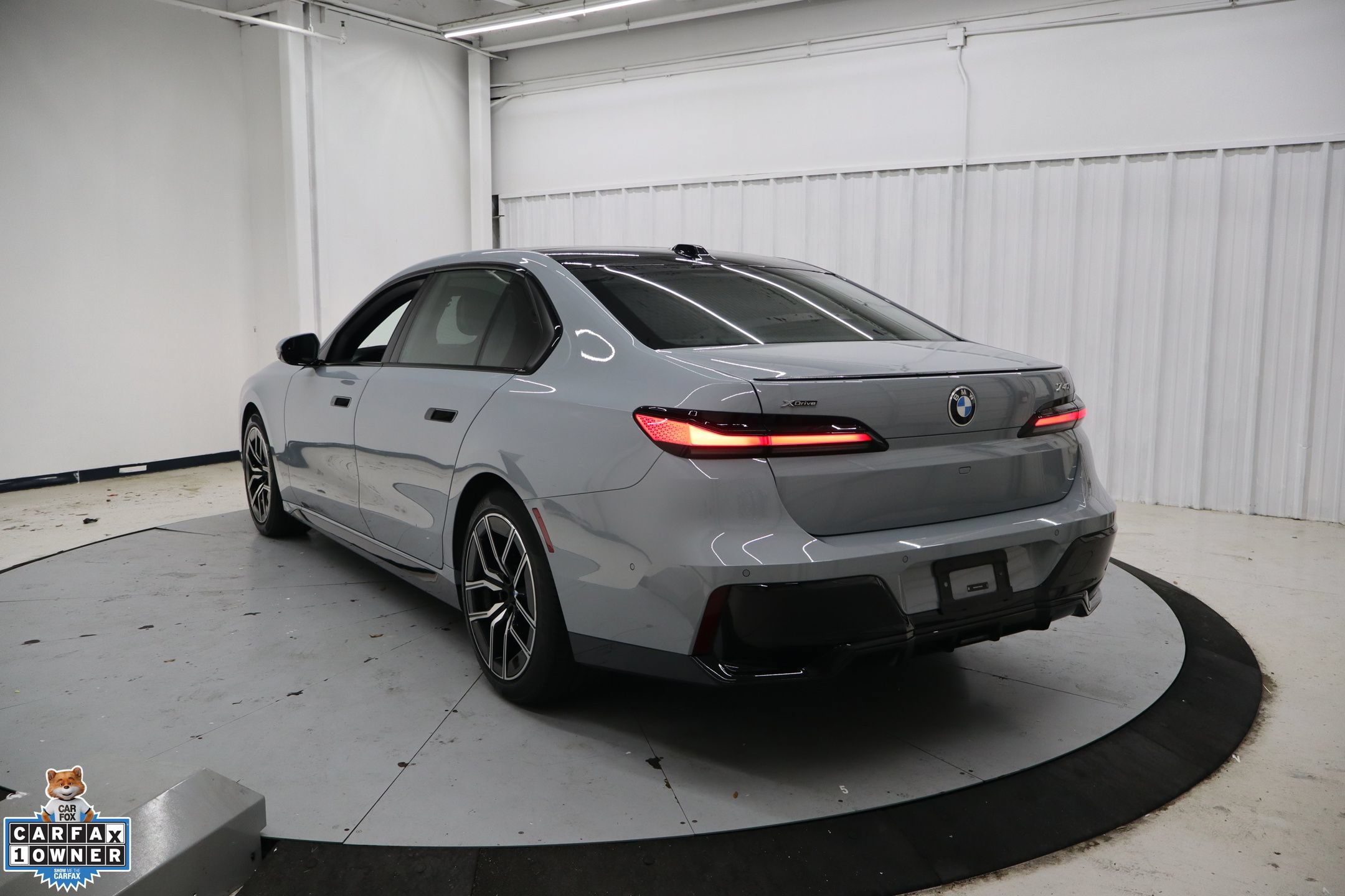 Used 2026 BMW 740i xDrive AWD/4WD image 6