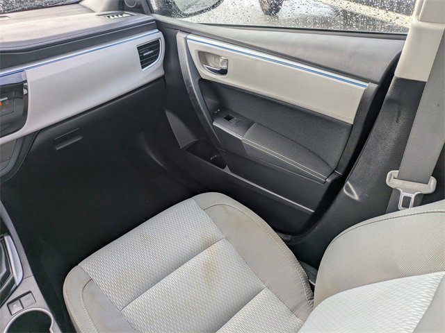 Used 2016 Toyota Corolla LE image 16