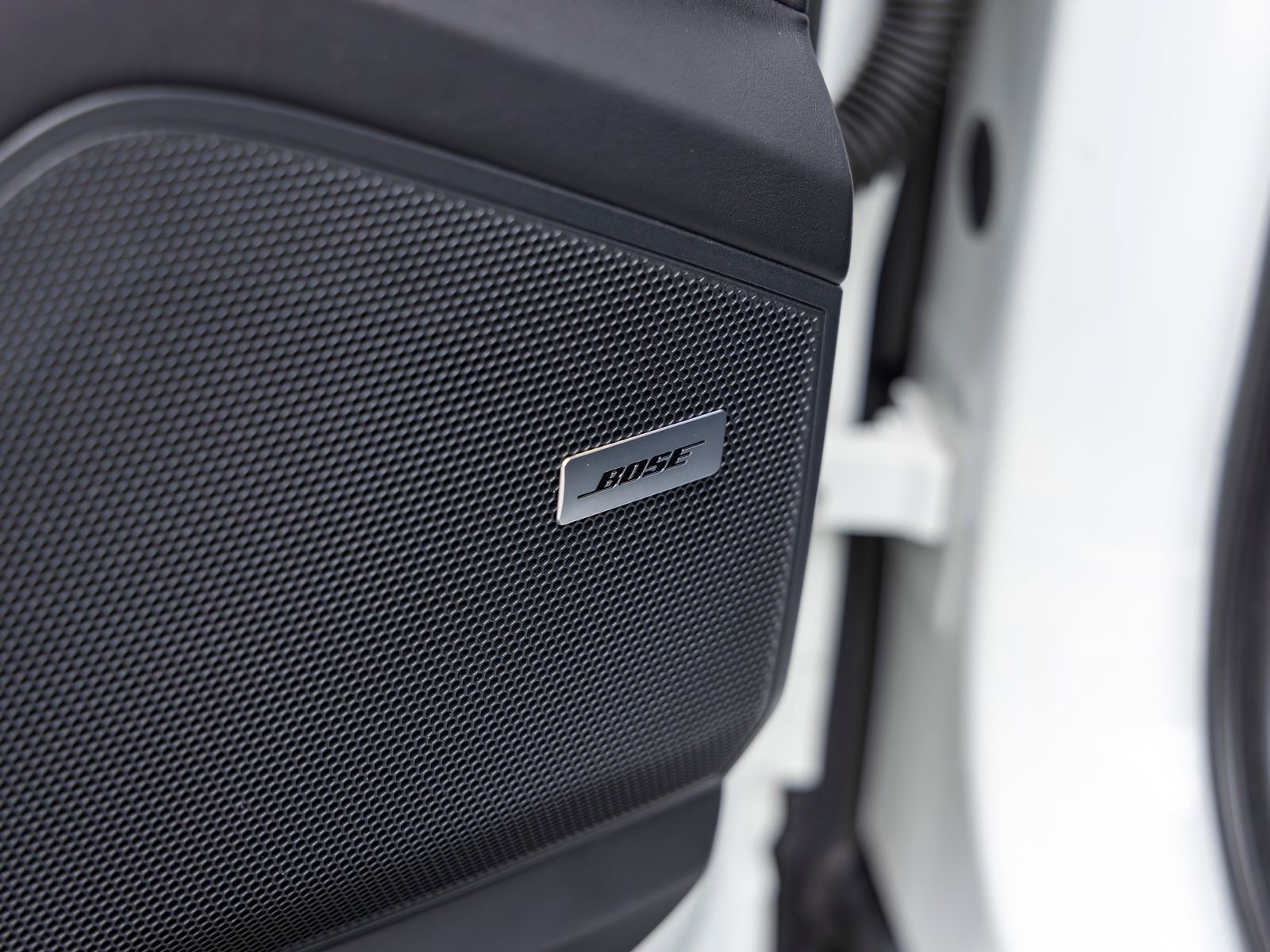 Certified 2024 Porsche Cayenne Coupe image 28