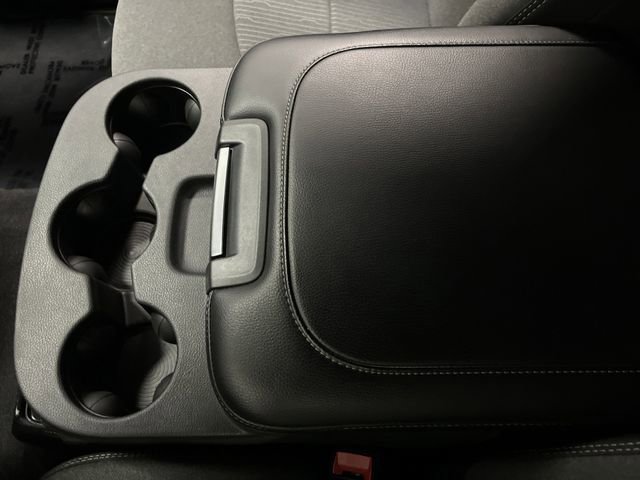 Used 2024 RAM 2500 Tradesman w/ Chrome Appearance Group image 19