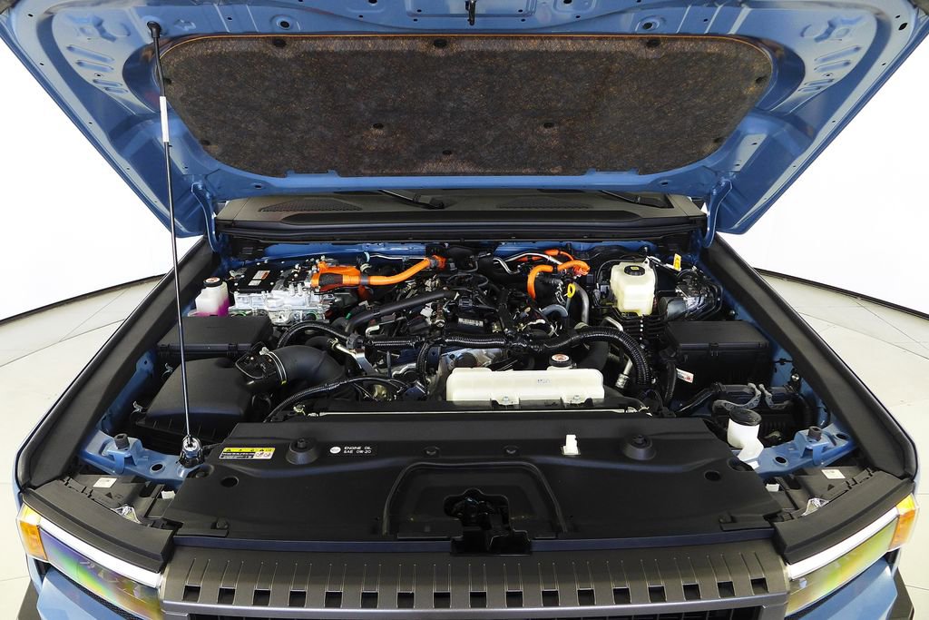 Used 2024 Toyota Land Cruiser image 6