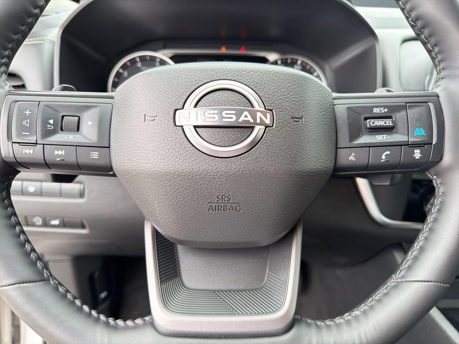 Used 2025 Nissan Rogue SV FWD image 17