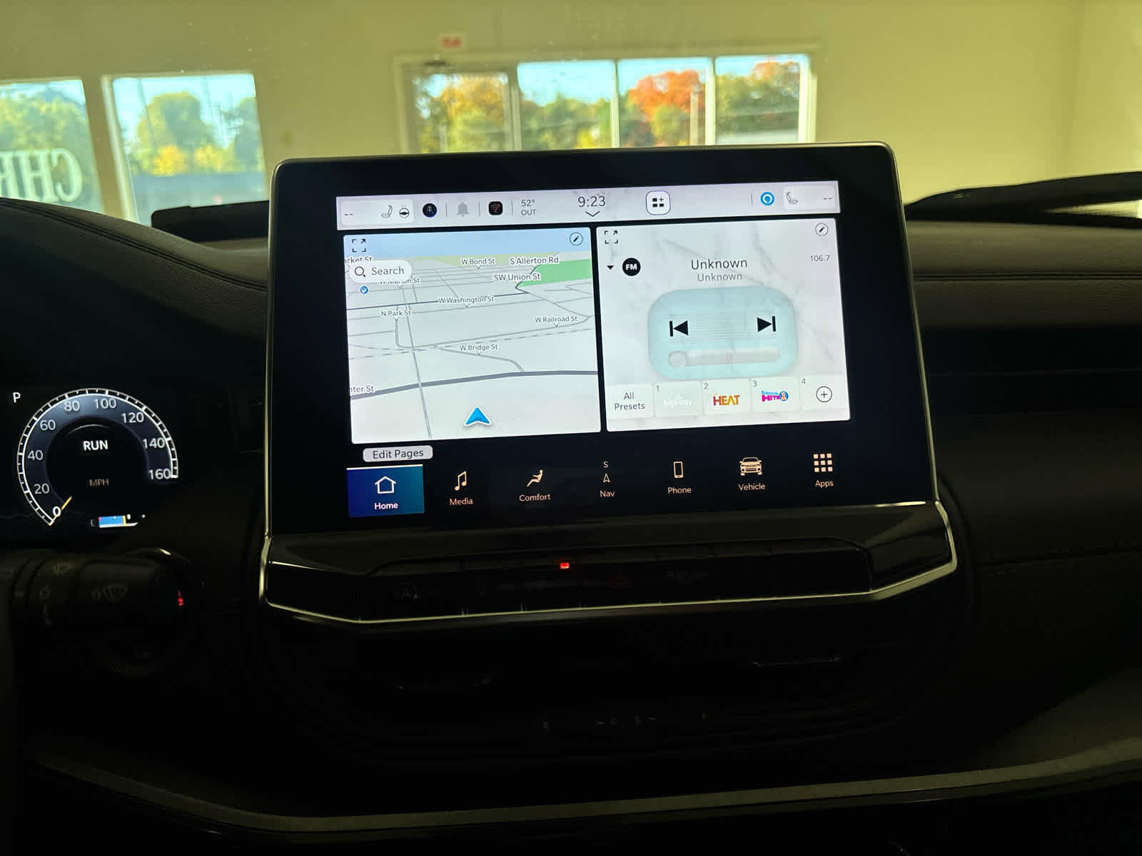 Used 2024 Jeep Compass Trailhawk w/ Trailhawk Elite Group image 29