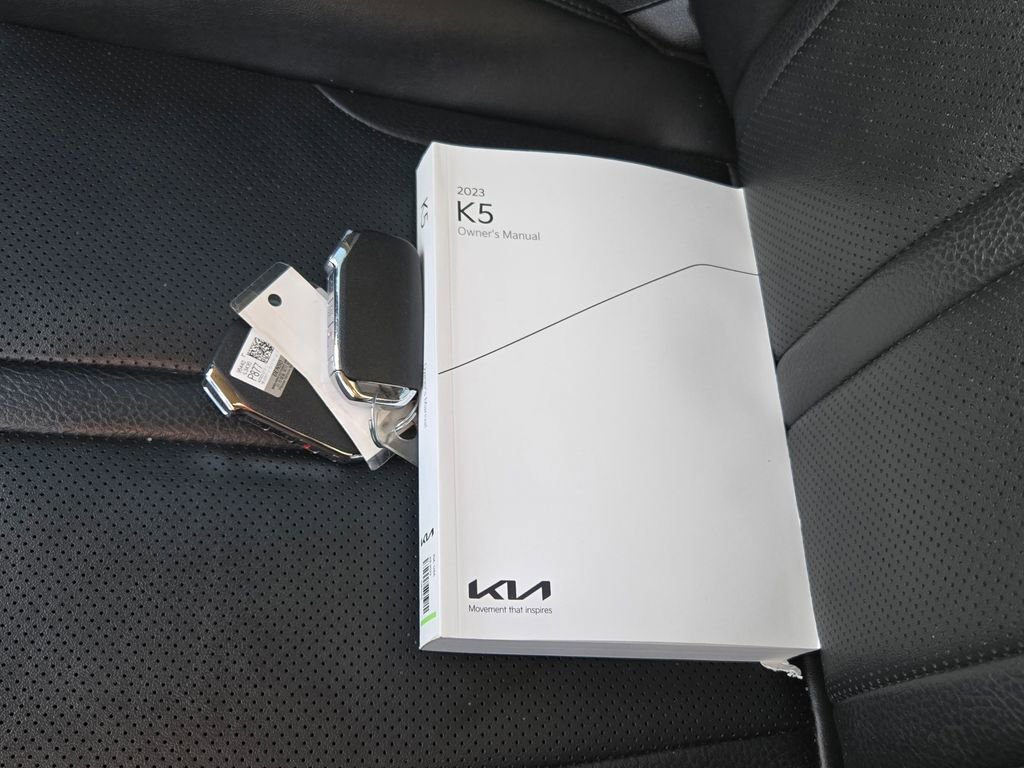 Used 2023 Kia K5 EX FWD image 11