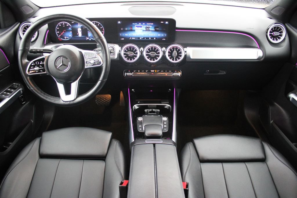 Used 2023 Mercedes-Benz GLB 250 4MATIC w/ Premium Package image 23