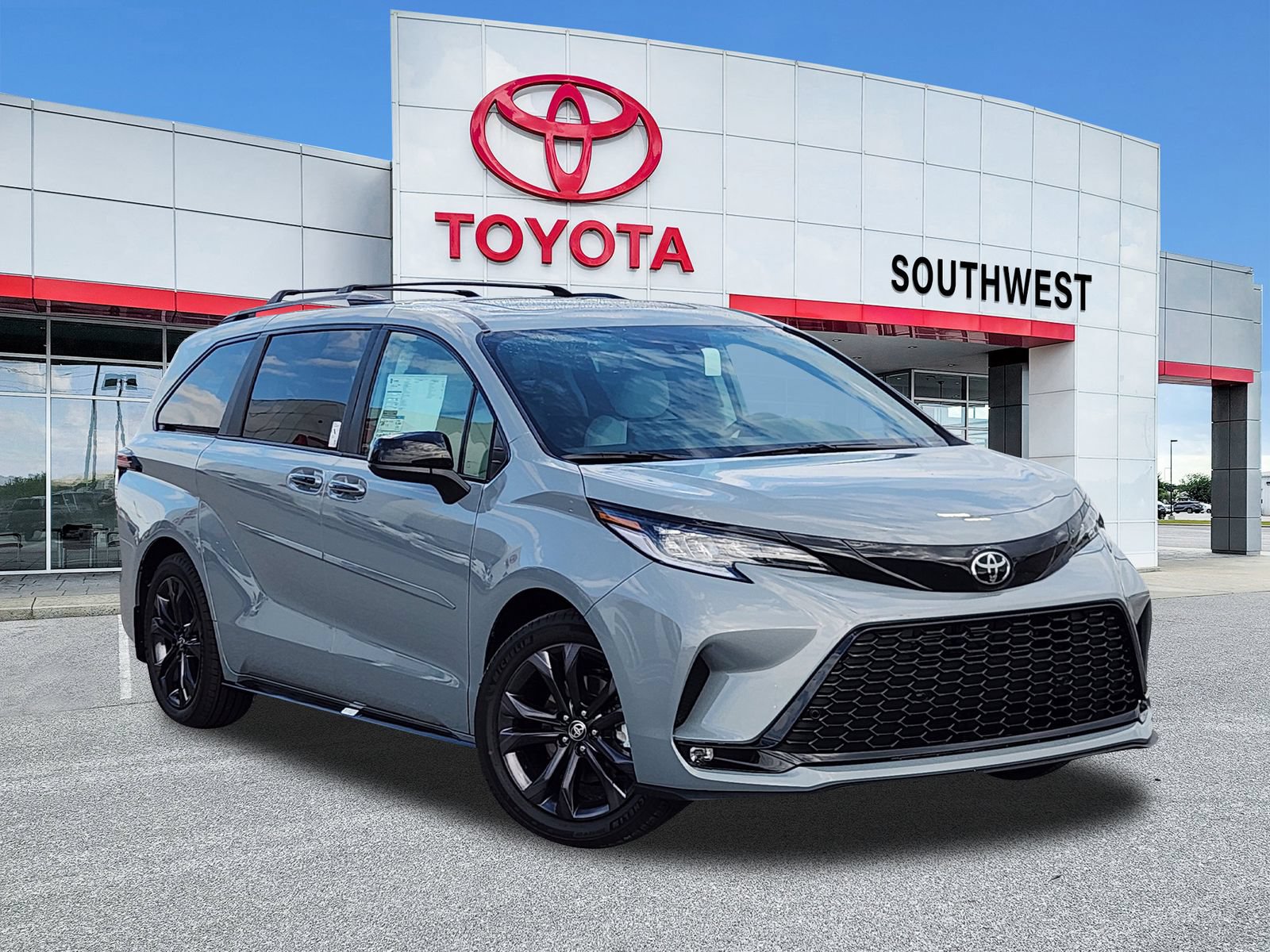 New 2026 Toyota Sienna XSE