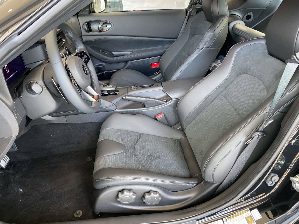 New 2026 Nissan Z Performance w/ Floor Mat Package RWD image 10