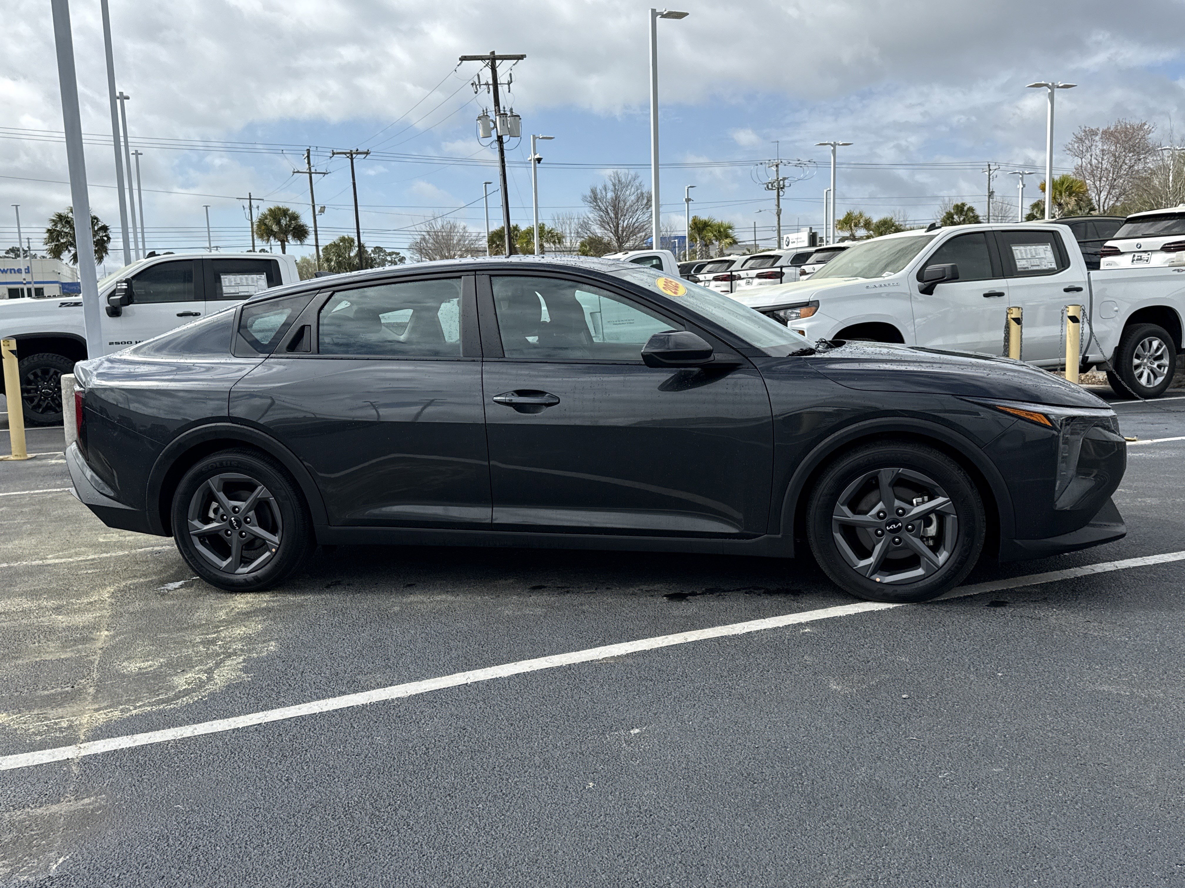 Used 2025 Kia K4 LXS image 19