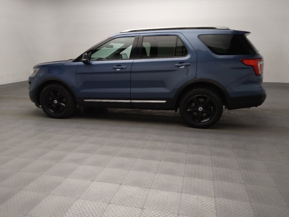 Used 2019 Ford Explorer XLT w/ Equipment Group 201A FWD image 3