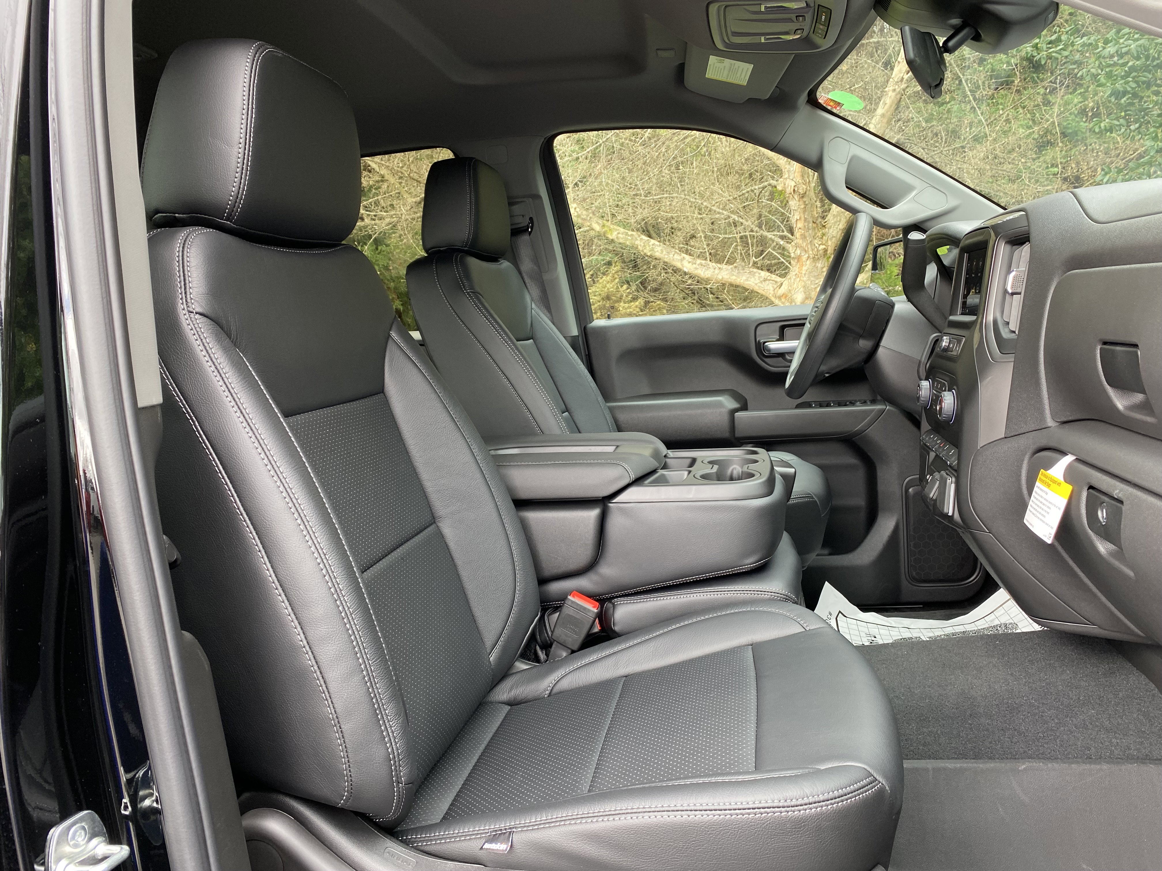 New 2026 Chevrolet Silverado 1500 Custom Trail Boss w/ LPO, Dark Essentials Package image 32