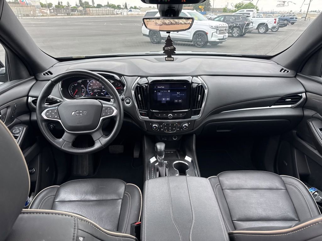 Certified 2023 Chevrolet Traverse Premier w/ Redline Edition FWD image 17