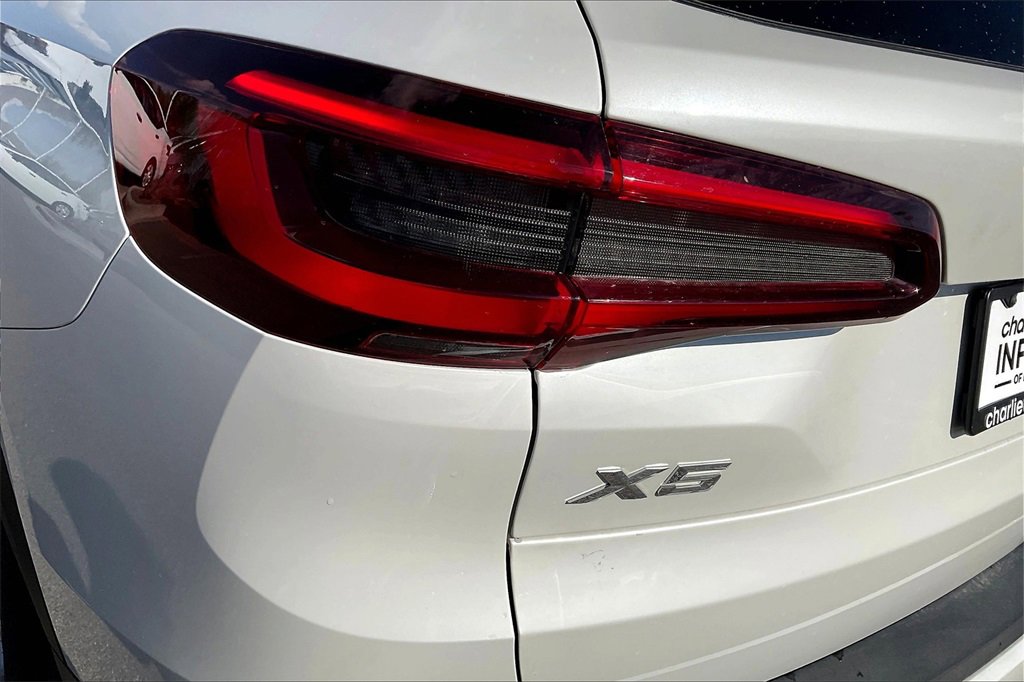 Used 2022 BMW X5 xDrive40i w/ Premium Package image 30