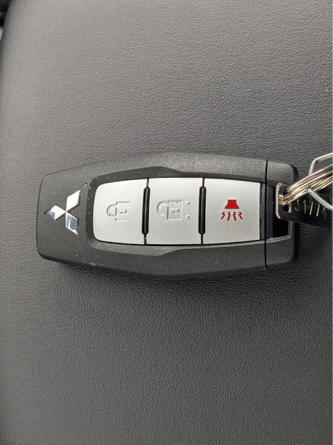 Used 2024 Mitsubishi Outlander ES FWD image 26