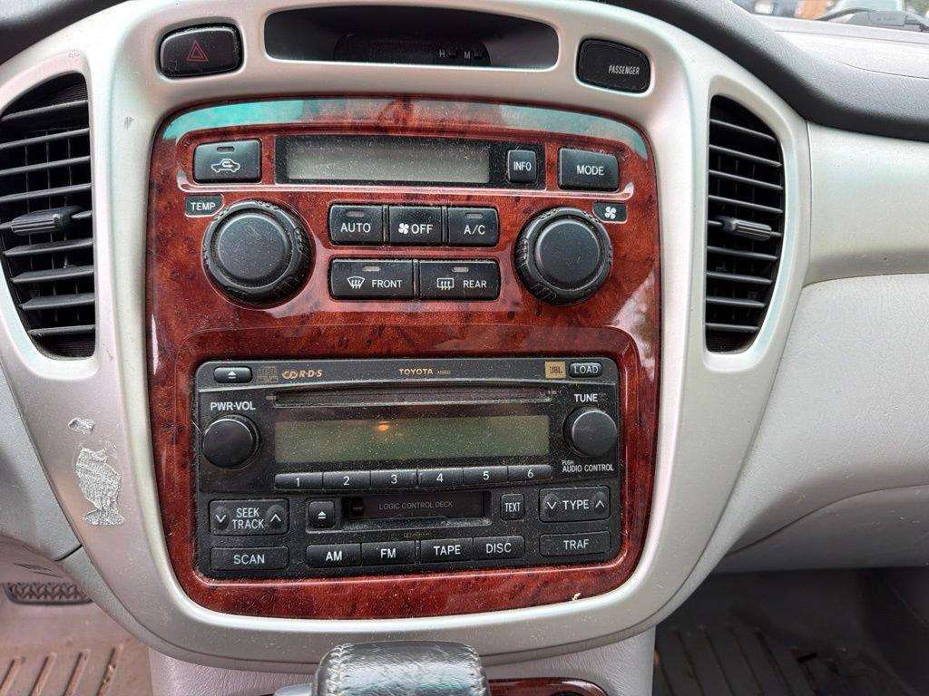 Used 2005 Toyota Highlander Limited w/ Leather Trim Pkg AWD/4WD image 15