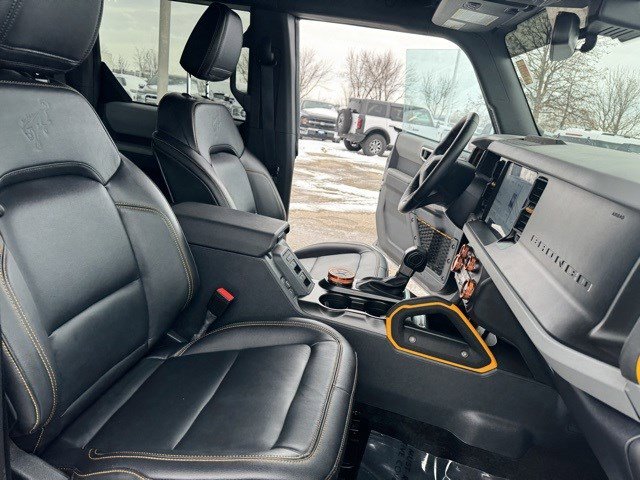 Used 2023 Ford Bronco Badlands image 33