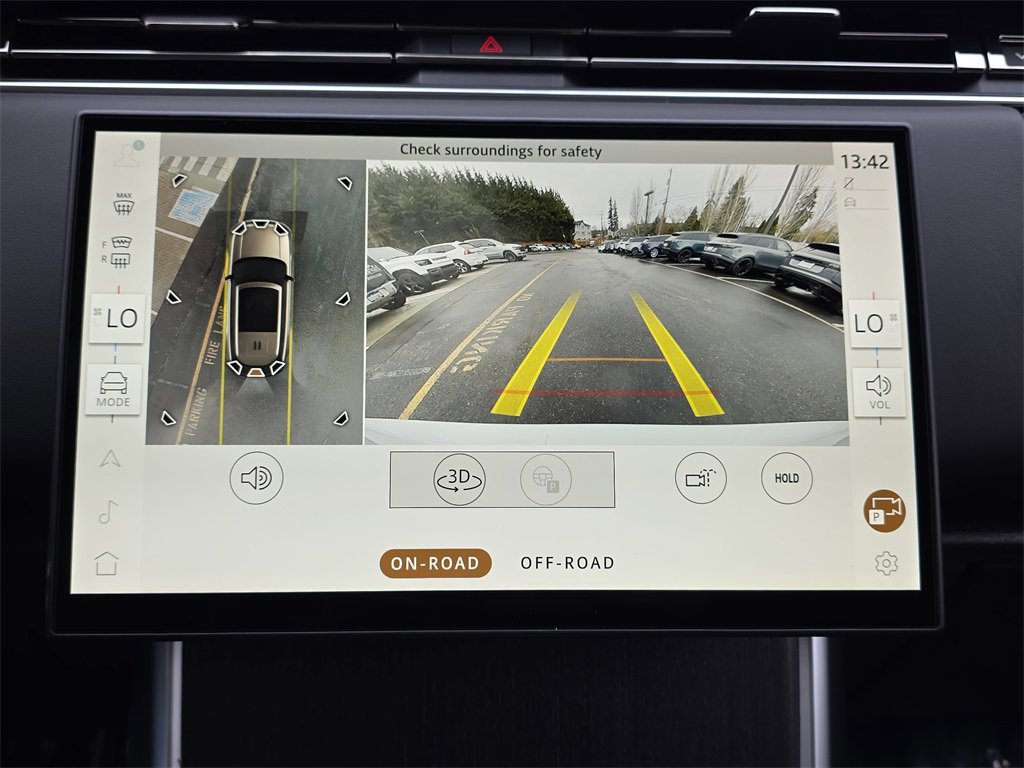 New 2025 Land Rover Range Rover Long Wheelbase SE image 23