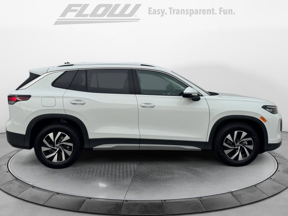 New 2026 Volkswagen Tiguan S FWD image 8
