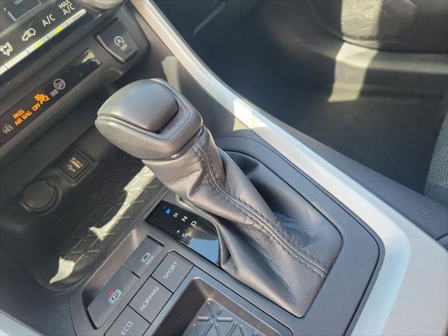 Certified 2024 Toyota RAV4 LE image 27