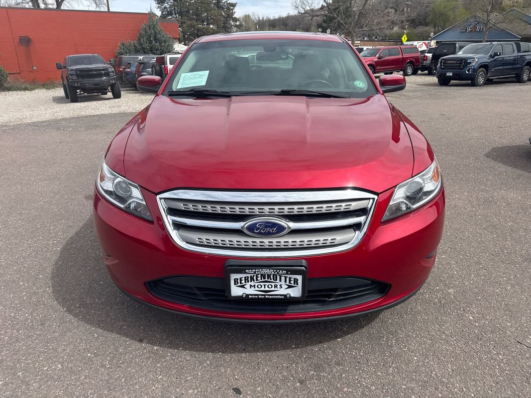 Used 2012 Ford Taurus SEL image 2