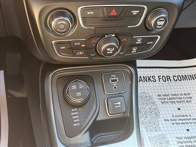 Used 2018 Jeep Compass Trailhawk w/ Leather Interior Group AWD/4WD image 15